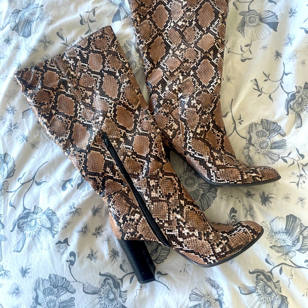 Knee-high Snake Boots